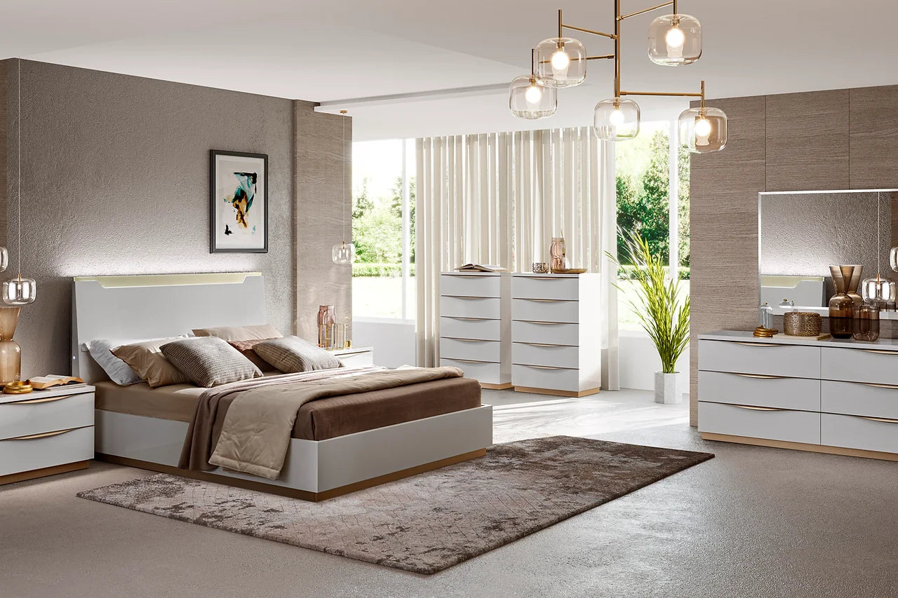 Kharma White Contemporary High Gloss Lacquer Solid Wood ItalianBedroom 5-Drawers Chest