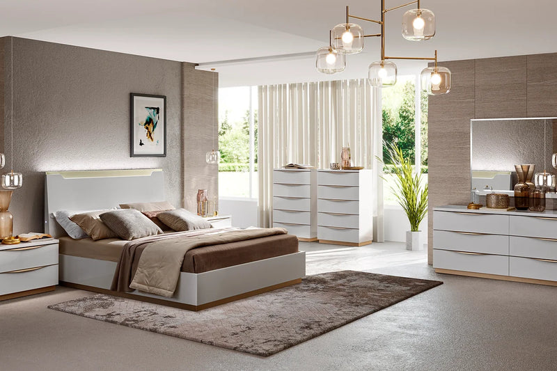 Kharma White Contemporary High Gloss Lacquer Solid Wood LED ItalianBedroom Bedroom Set