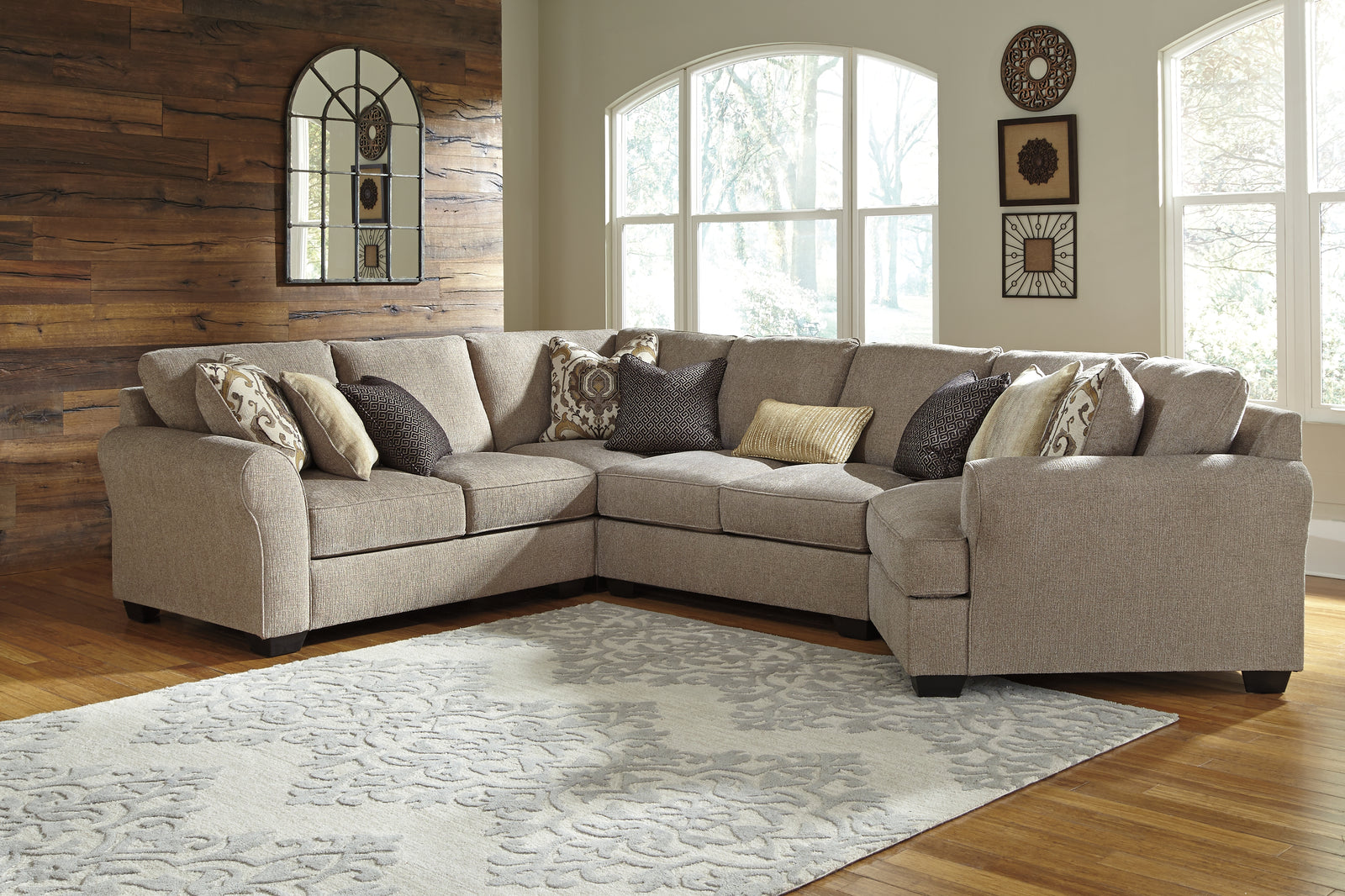 Pantomine Driftwood Chenille 4-Piece Sectional With Cuddler