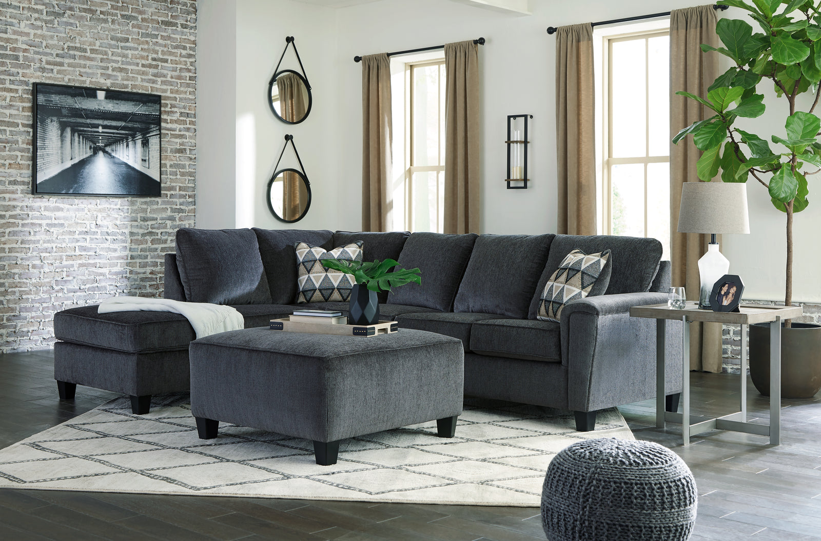 Abinger Smoke 2-Piece Sectional With Ottoman