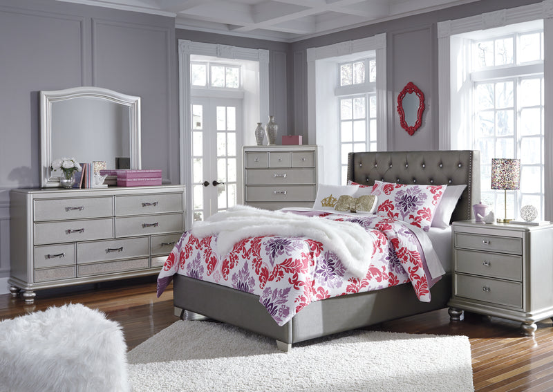 Coralayne Gray Full Upholstered Bed