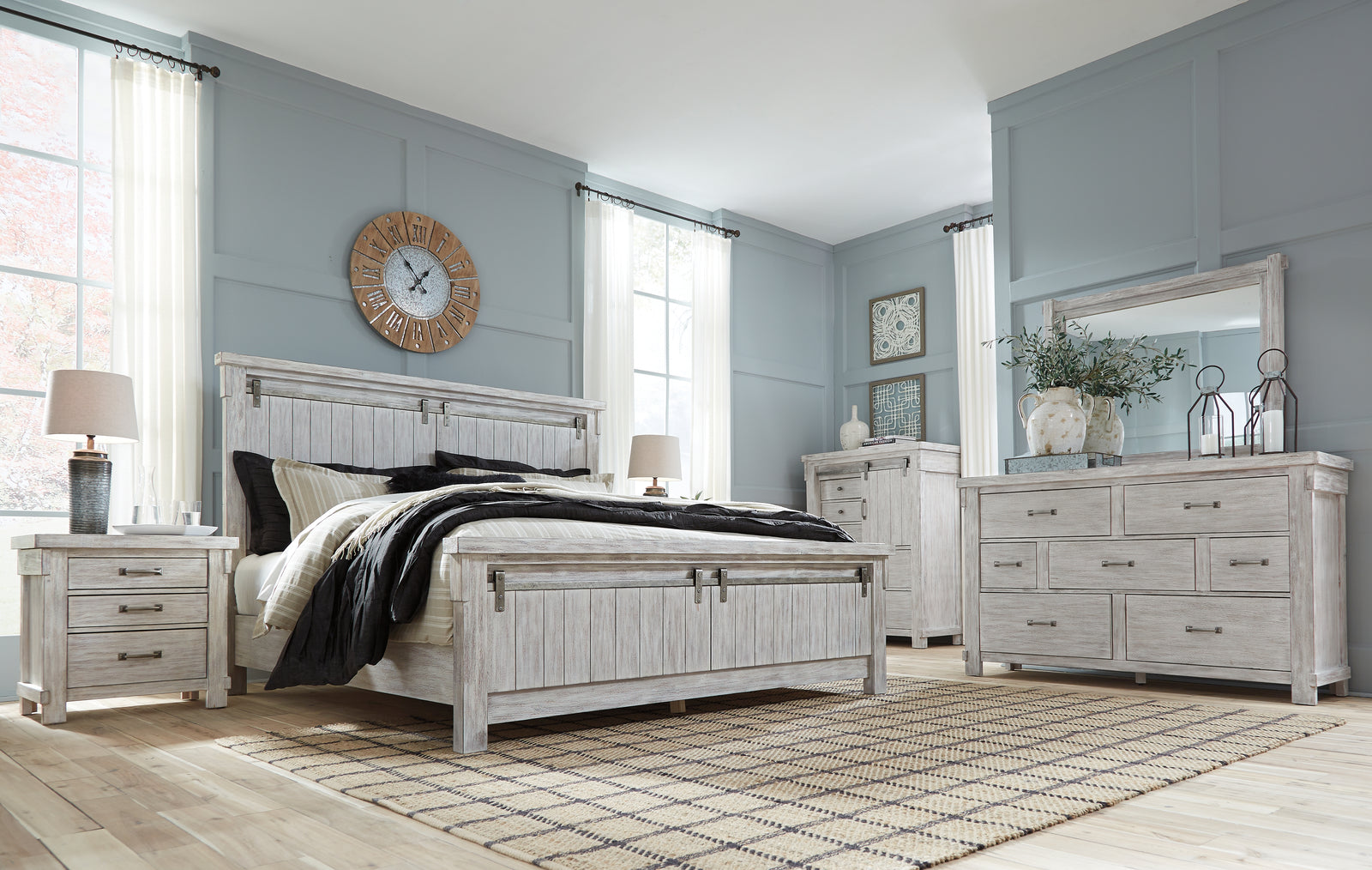 Brashland White Panel Bedroom Set