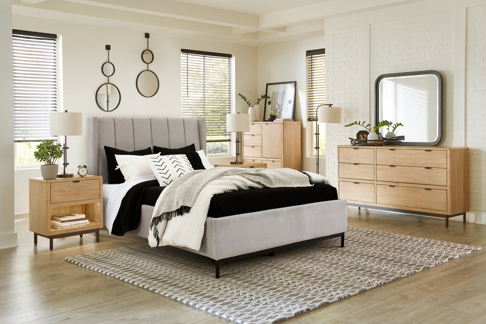 Freslowe White Queen Upholstered Bed