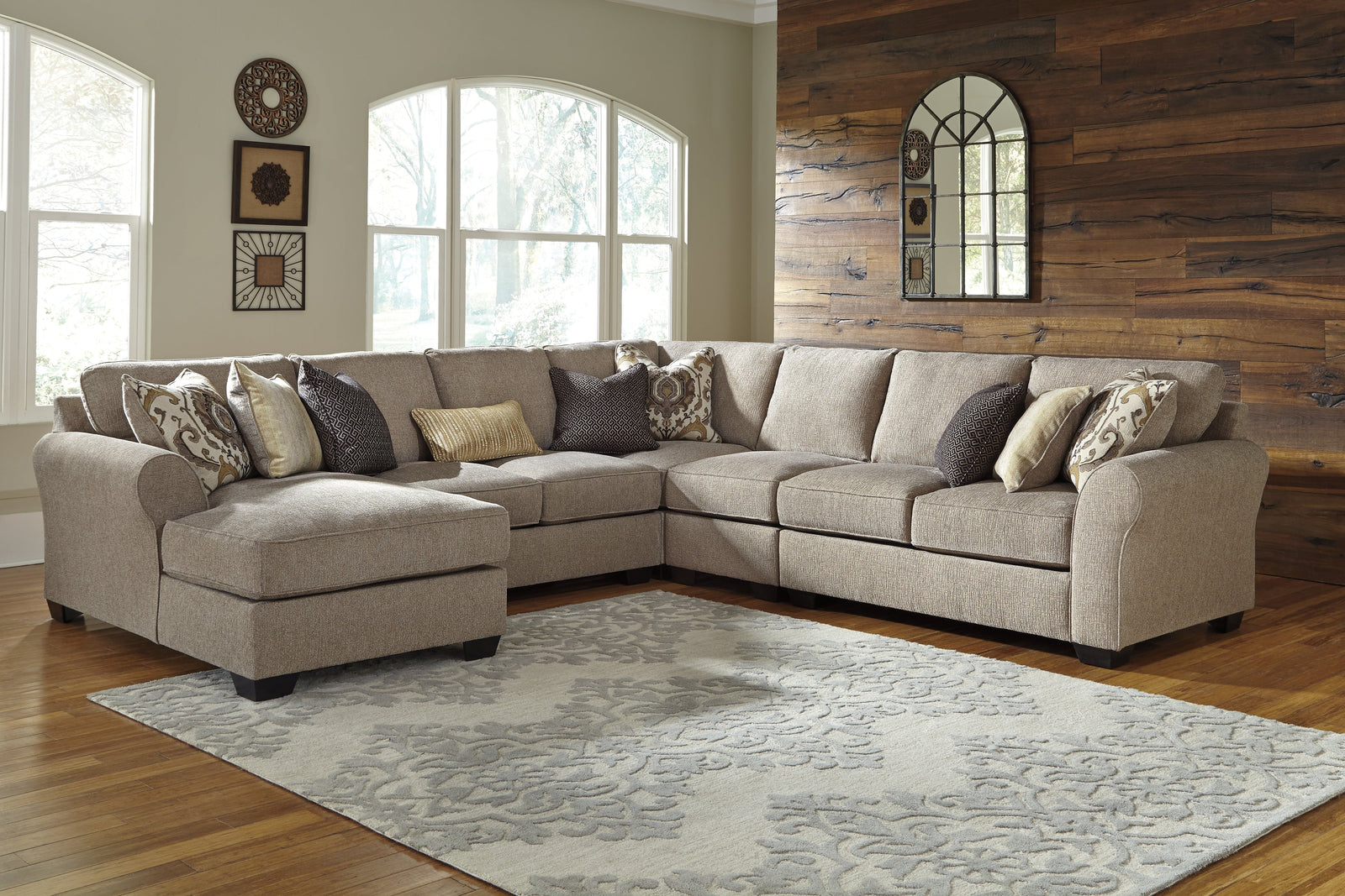 Pantomine Driftwood Chenille 5-Piece Sectional With Chaise 39122S1