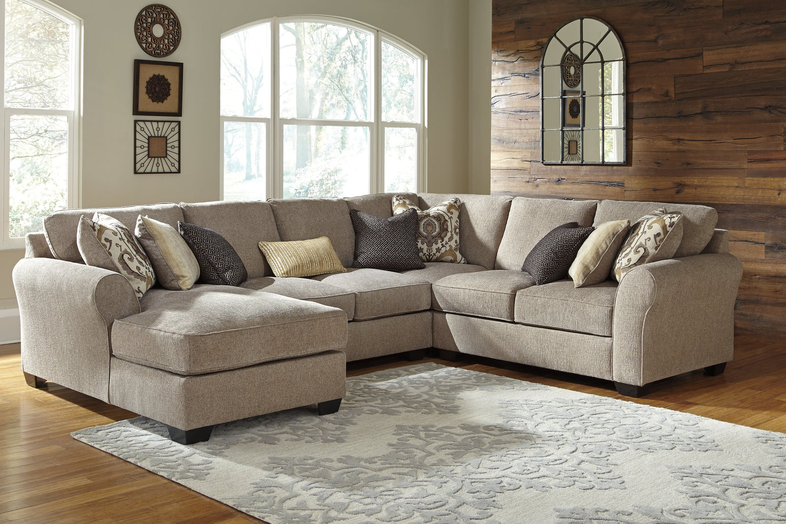 Pantomine Driftwood Chenille 4-Piece Sectional With Chaise