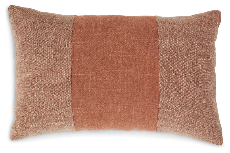 Dovinton Spice Pillow (Set Of 4)