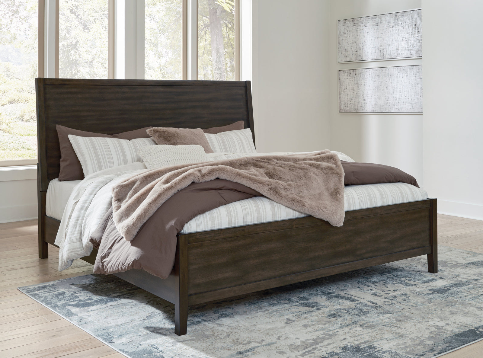 Wittland Brown King Panel Bed