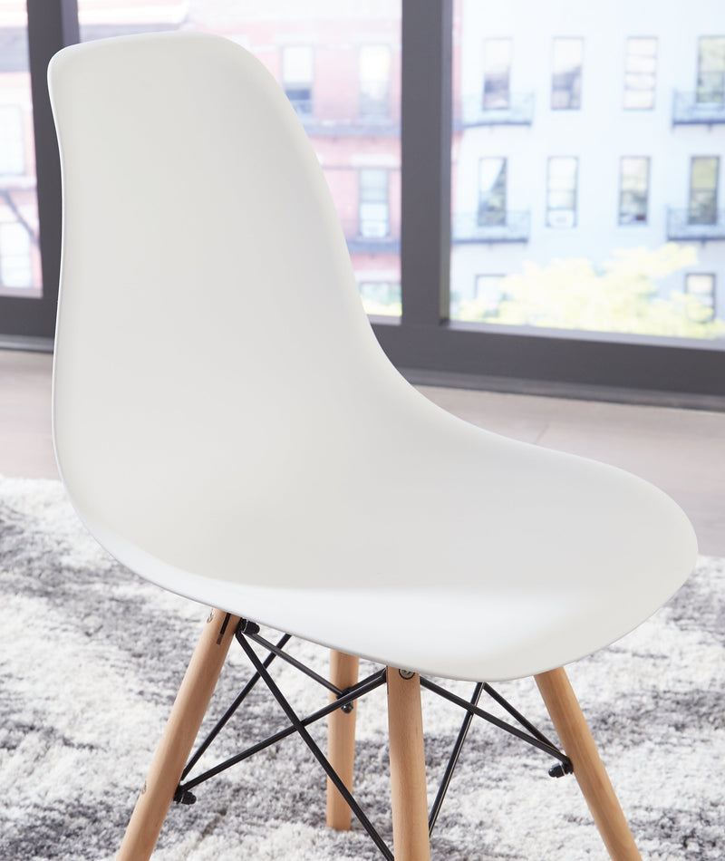 Jaspeni White/natural Dining Chair