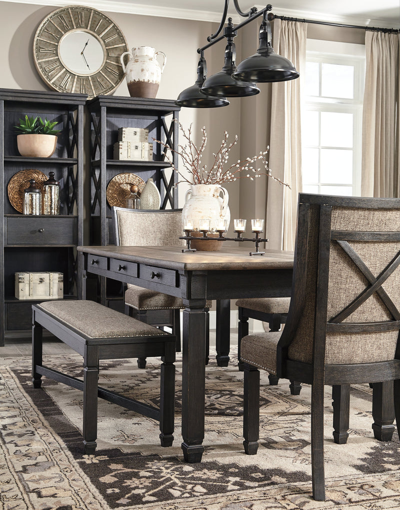 Tyler Creek Black/grayish Brown Dining Chair