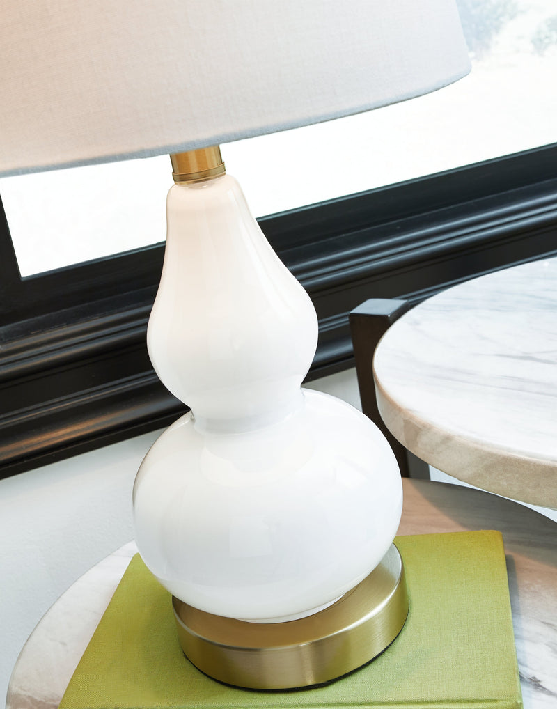 Makana White/brass Table Lamp